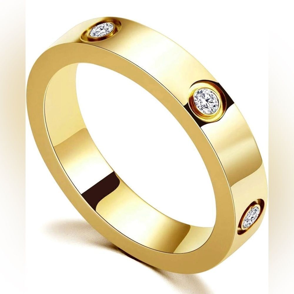 Gold Love Style Ring with 6 Diamonds